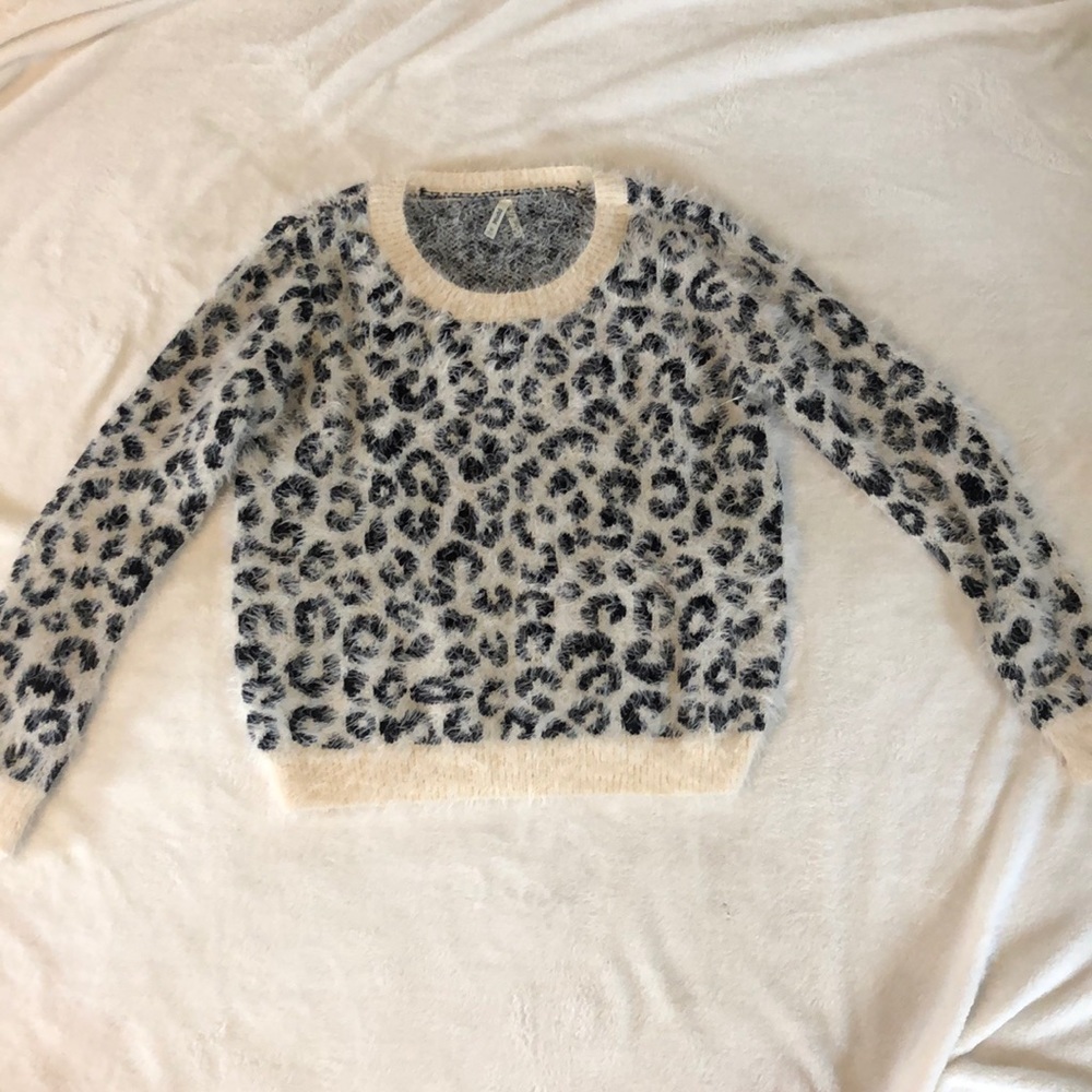 Cheetah sweater